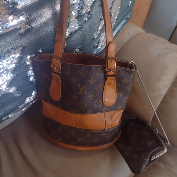 💯% Authentic RARE LOUIS V French Co Bucket Bag pm & KISSLOCK CLUTCH  full set! - Picture 15 of 16